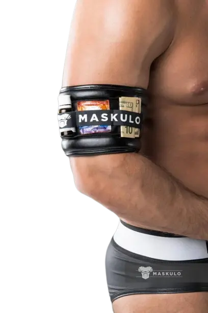 Armored. Maskulo Biceps Band