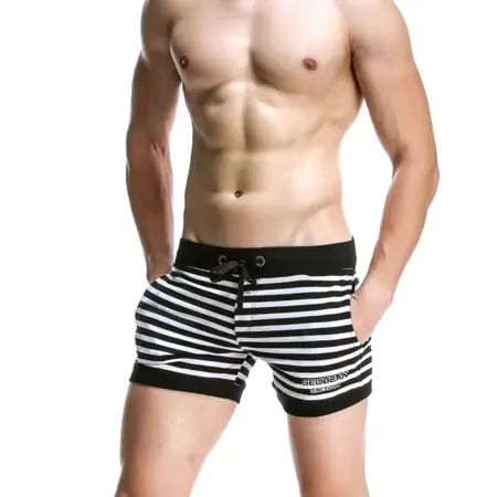 Seobean sort stribet shorts